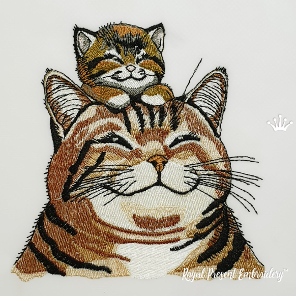 Кошка и котёнок