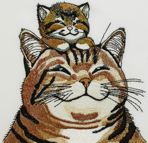 Кошка с котёнком